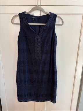 Talbots Navy Crochet-Trim and Eyelet Dark Navy Sleeveless Shift Dress. Lined 2P